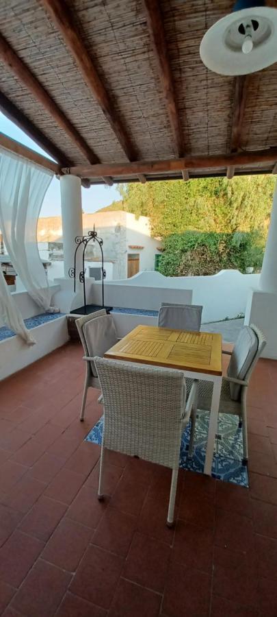 La Casa Al Mare Vulcano Exteriör bild