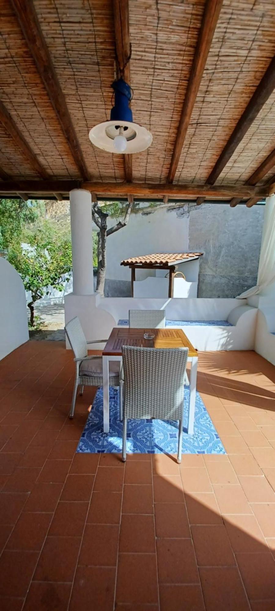 La Casa Al Mare Vulcano Vulcano  Rum bild