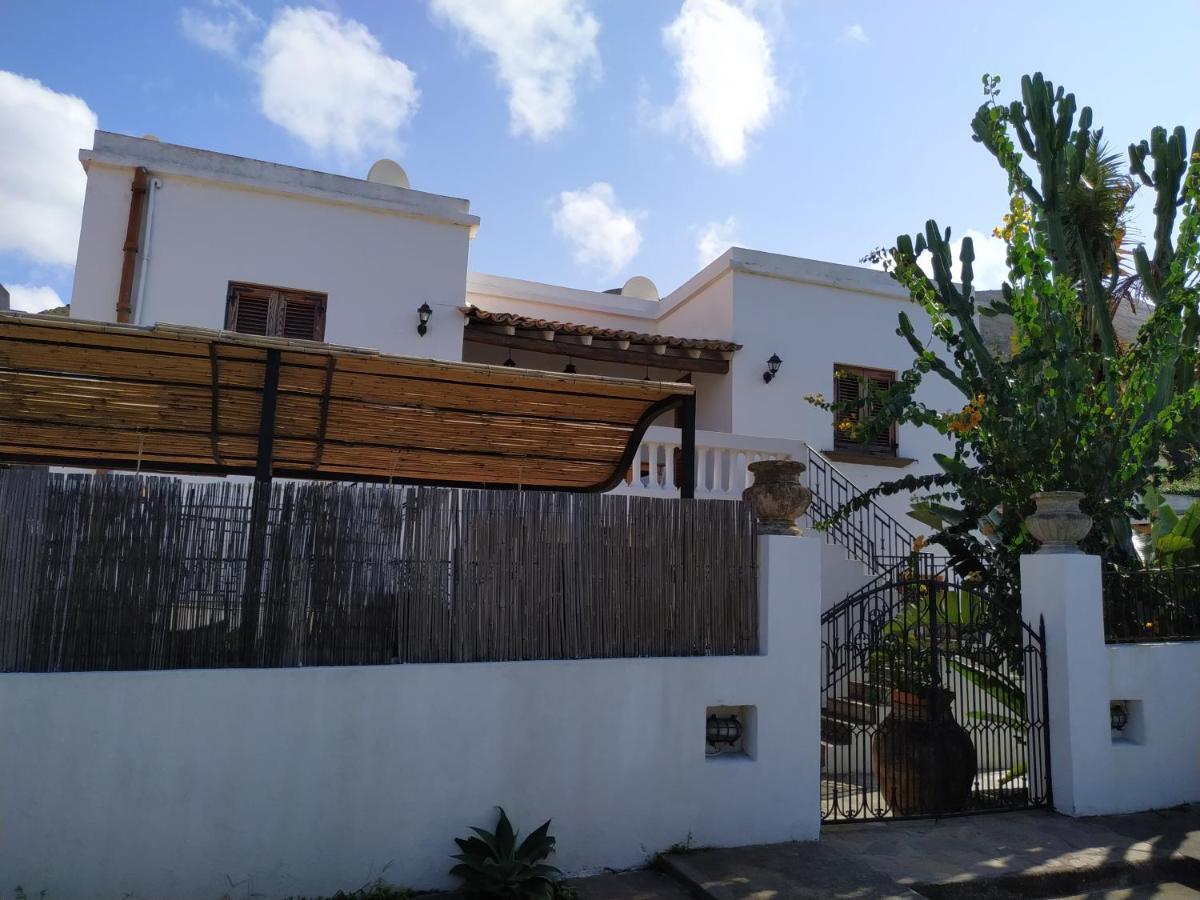 La Casa Al Mare Vulcano Exteriör bild